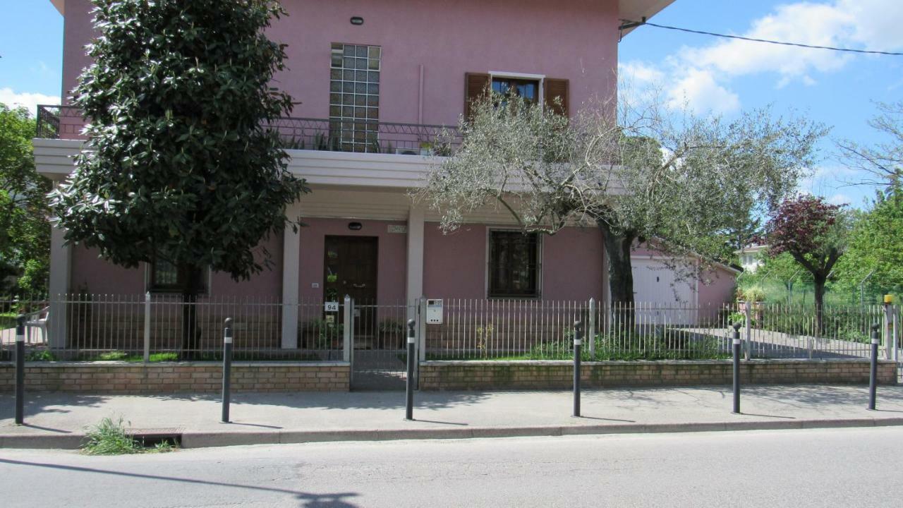Casa Vacanze Sweet Home San Giovanni In Marignano Eksteriør bilde